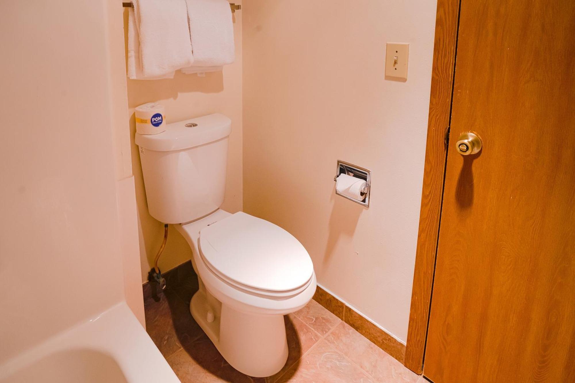 Oyo Hotel Redwood Falls Near Jackpot Casino エクステリア 写真