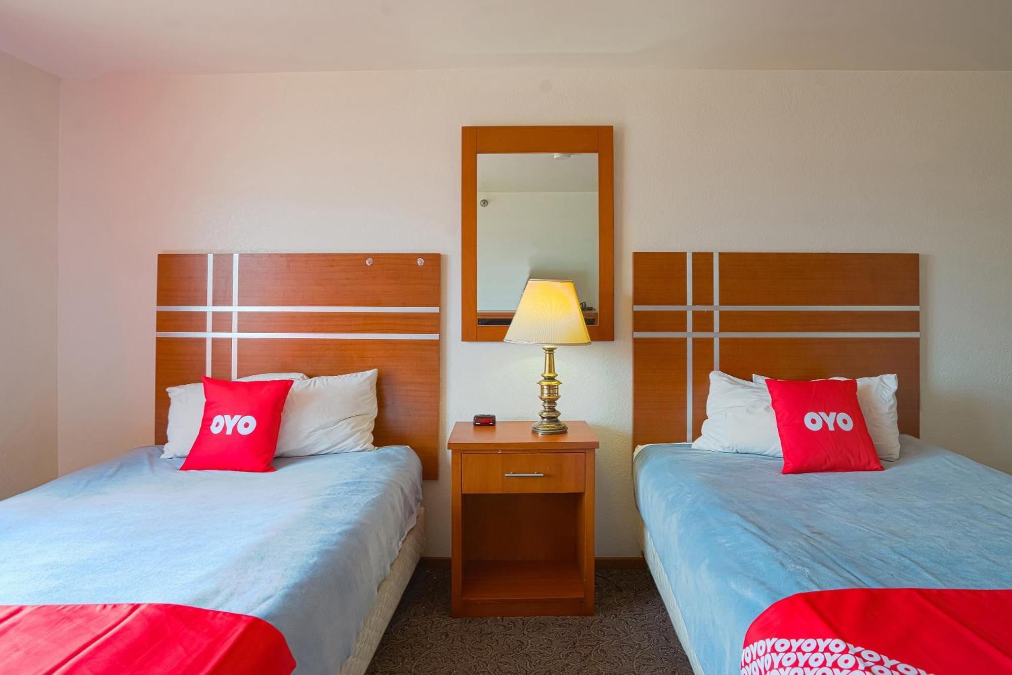 Oyo Hotel Redwood Falls Near Jackpot Casino エクステリア 写真