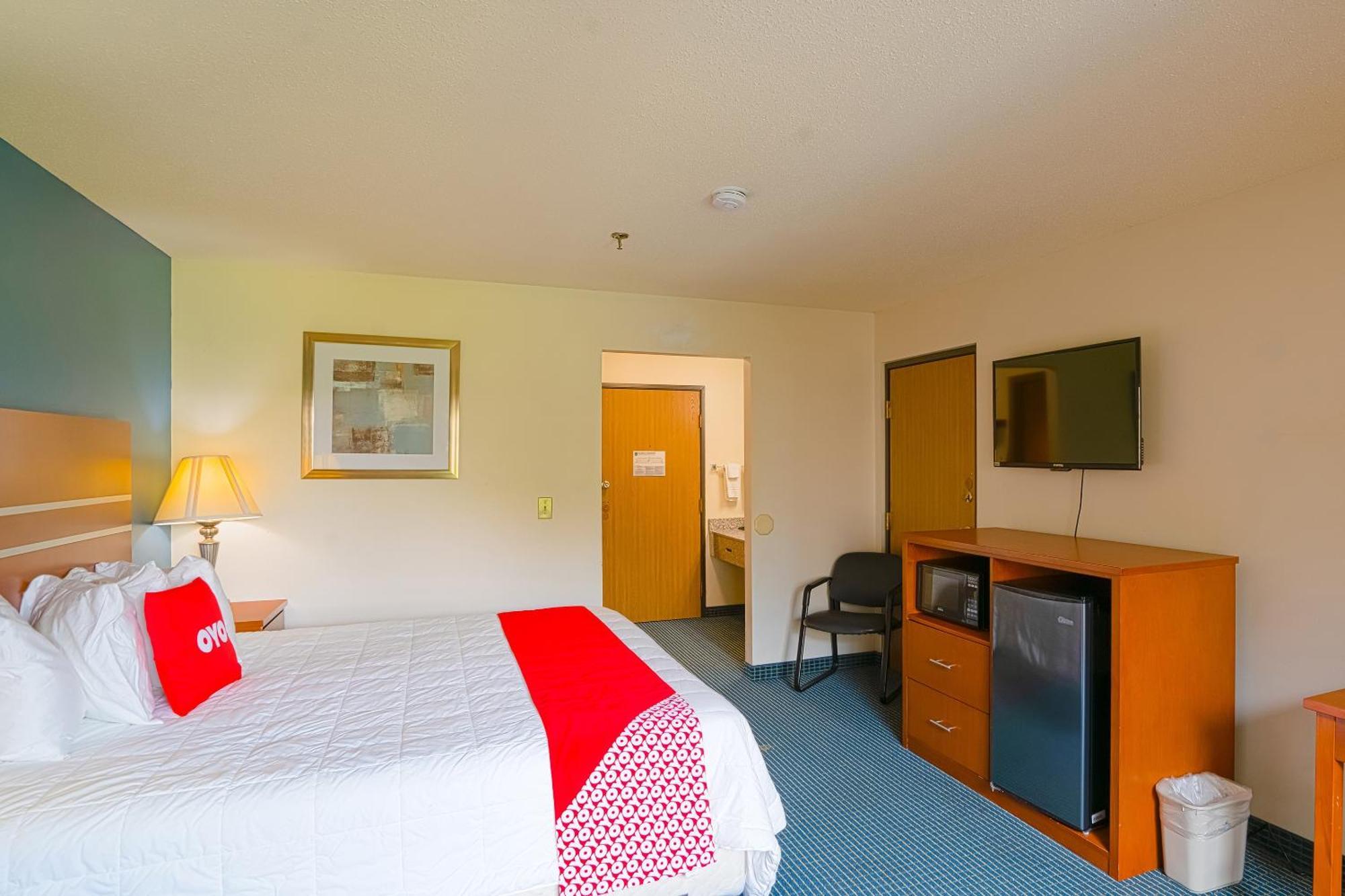 Oyo Hotel Redwood Falls Near Jackpot Casino エクステリア 写真